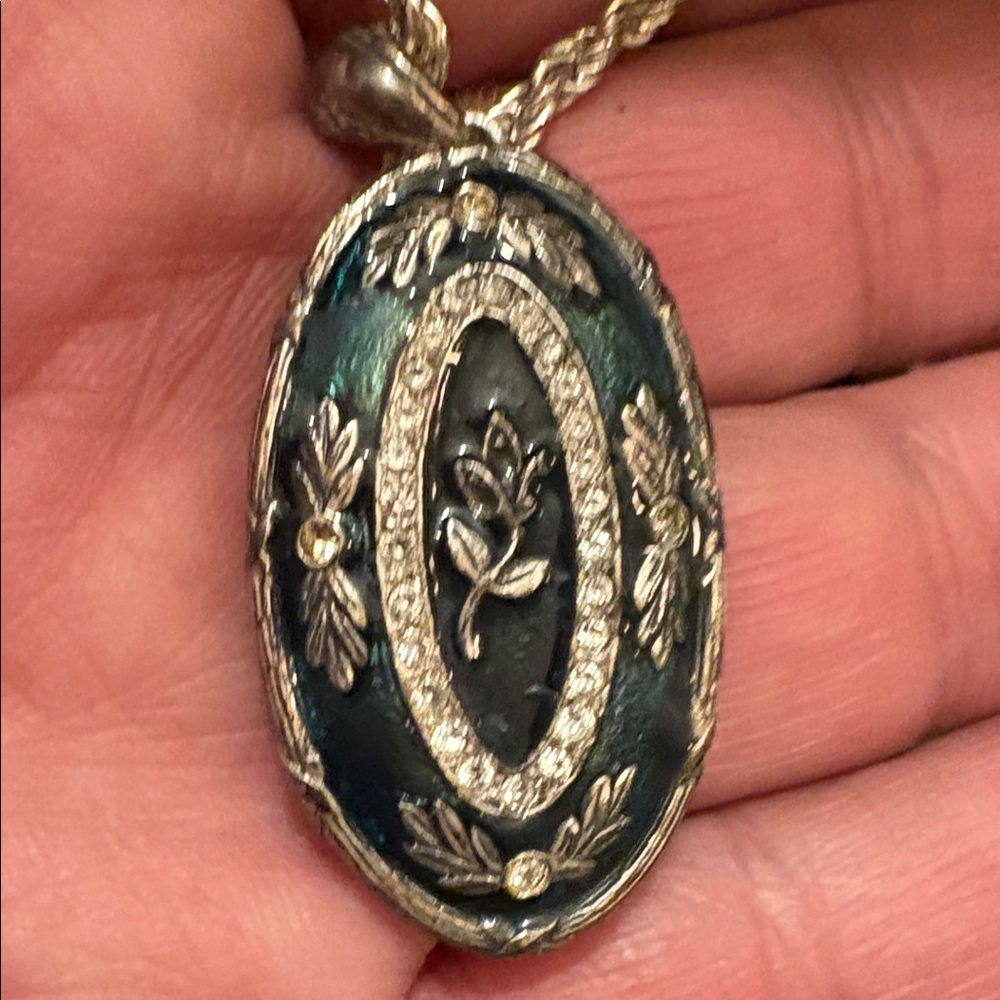 Art Deco/Victorian*  style Necklace+ FREE NECKLACE AND earrings!